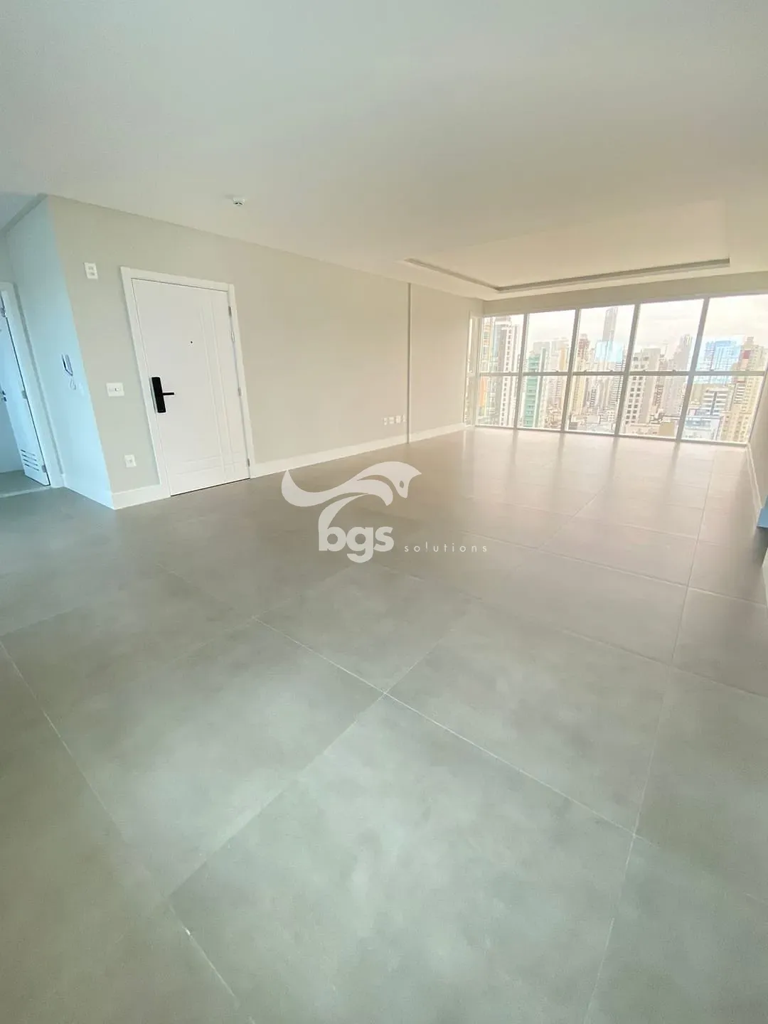 Apartamento, 3 quartos, 135 m² - Foto 1