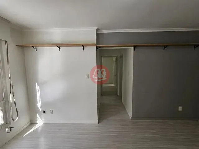 Apartamento com 60m² 2 quartos e 2 banheiros, para alugar, no bairro Petrópolis em Porto Alegre