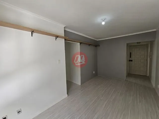 Apartamento com 60m² 2 quartos e 2 banheiros, para alugar, no bairro Petrópolis em Porto Alegre