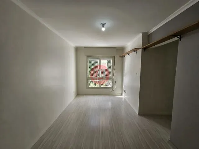 Apartamento com 60m² 2 quartos e 2 banheiros, para alugar, no bairro Petrópolis em Porto Alegre