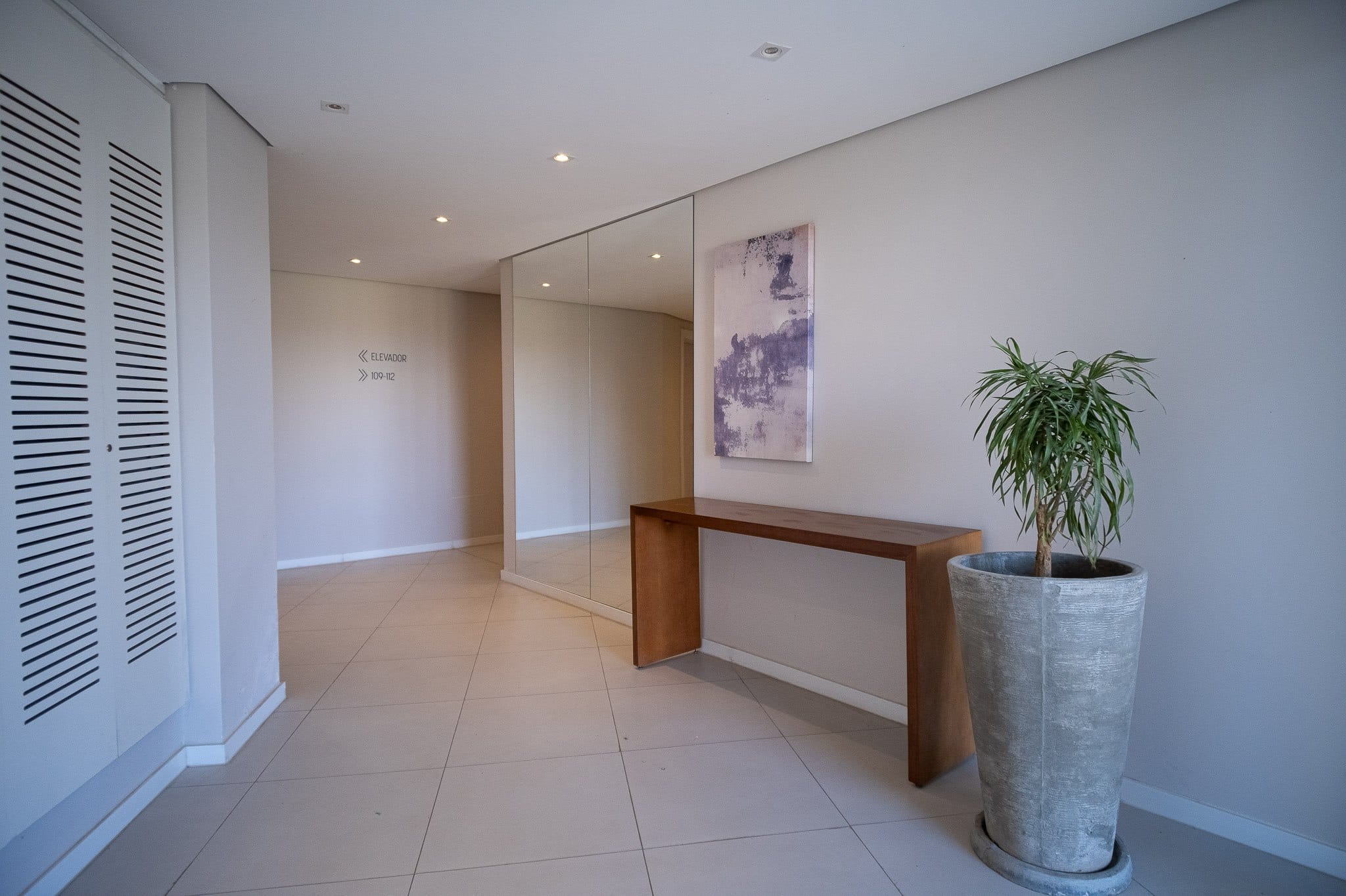Apartamento à venda no Smart Urban Club, Areal - 74 m², 3 quartos (sendo 1 suíte), sacada com churrasqueira e andar alto. - 13