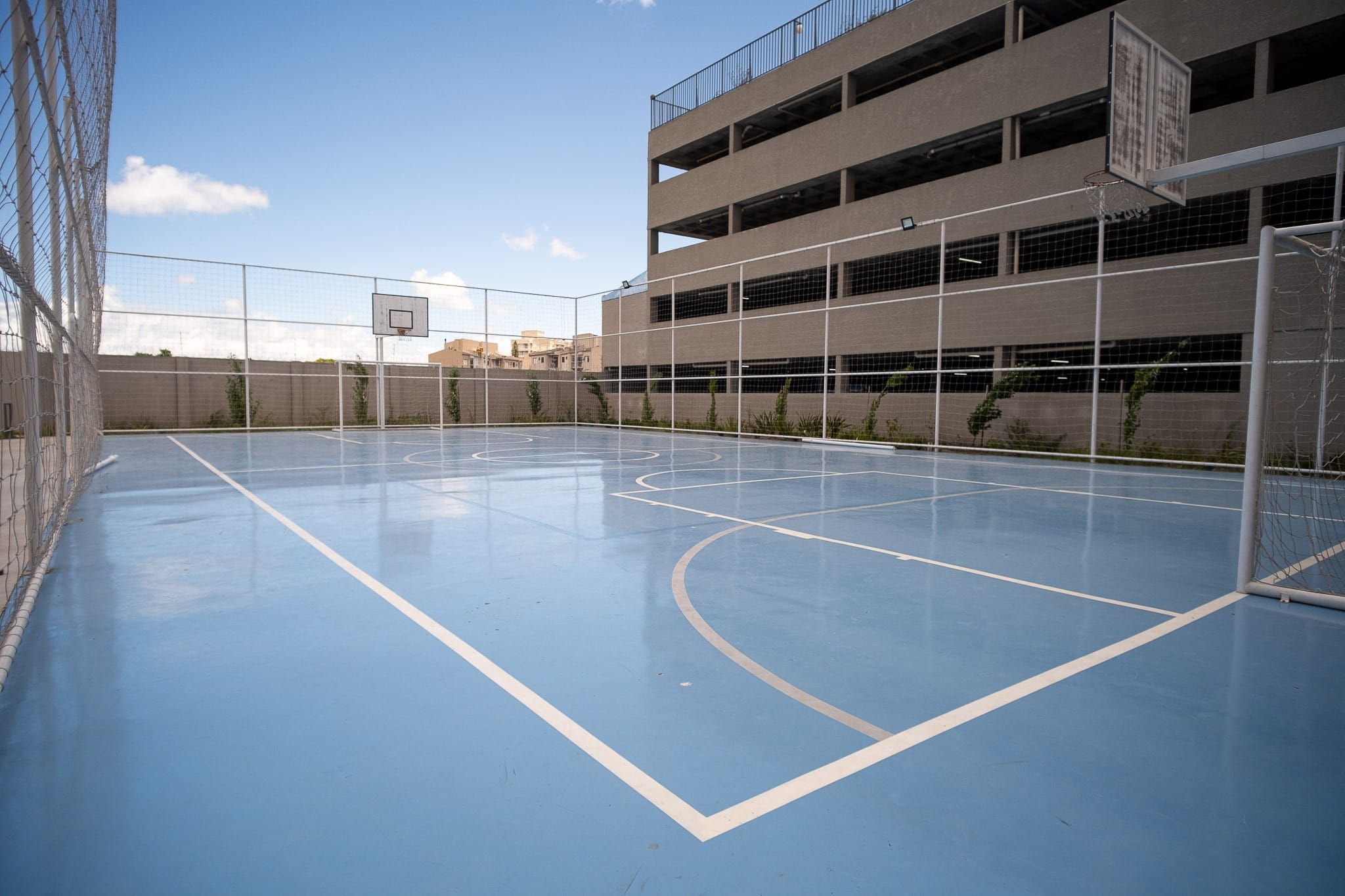Apartamento à venda no Smart Urban Club, Areal - 74 m², 3 quartos (sendo 1 suíte), sacada com churrasqueira e andar alto. - 23