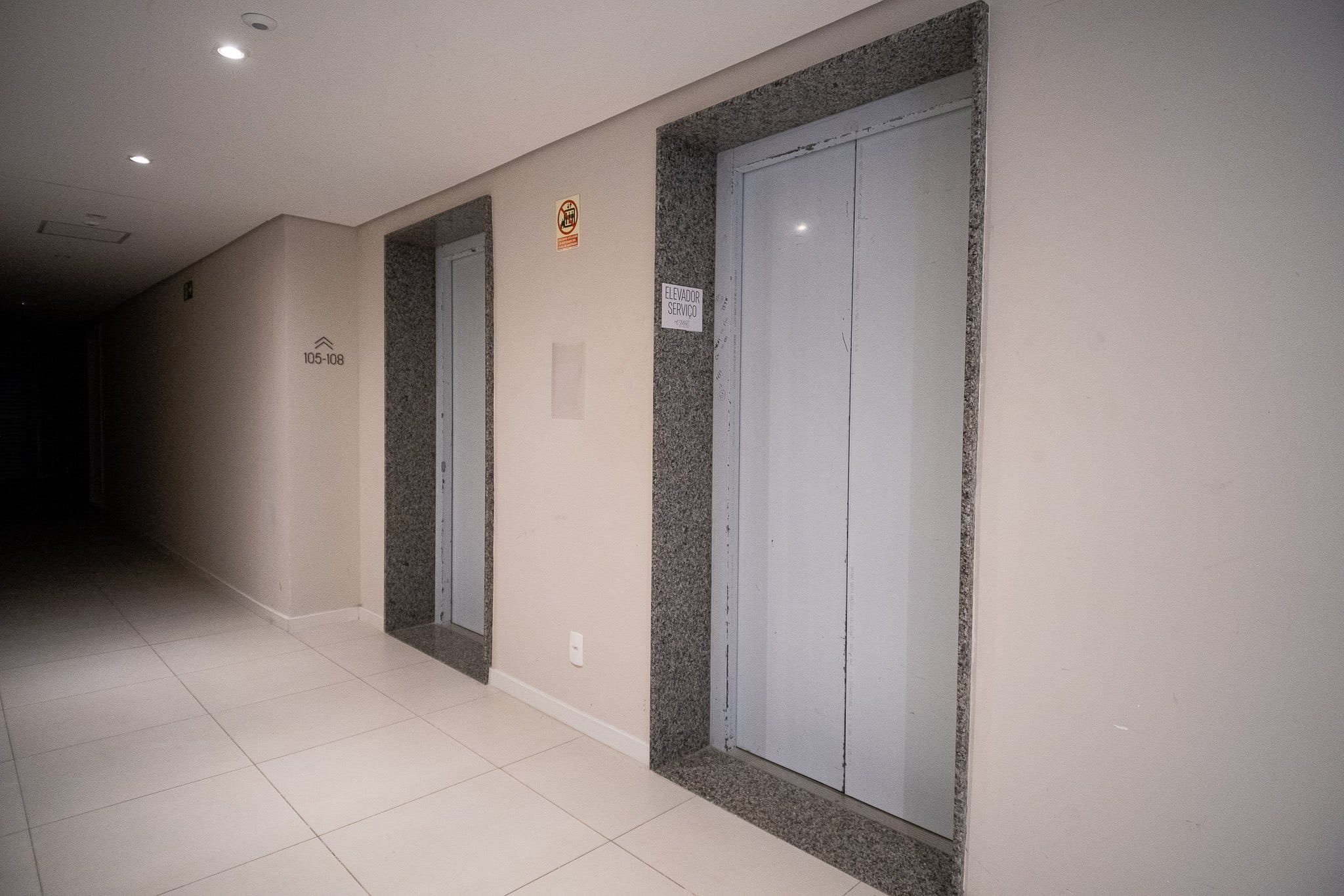Apartamento à venda no Smart Urban Club, Areal - 74 m², 3 quartos (sendo 1 suíte), sacada com churrasqueira e andar alto. - 12