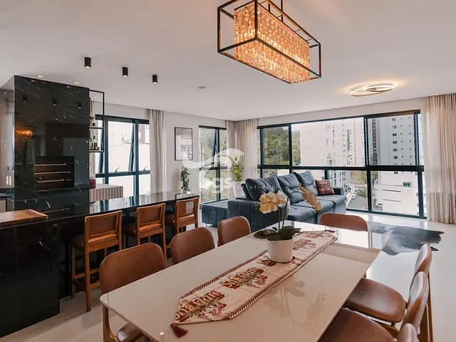 Apartamento com 253m² 4 quartos e 1 banheiro, à venda, no bairro Pioneiros em Rua Eleutéria Maria Euzébia Caetano