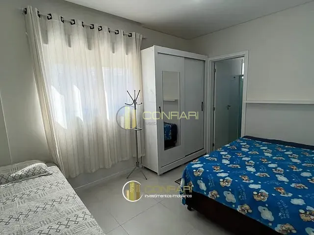 Apartamento com 290m² 3 quartos e 4 banheiros, à venda, no bairro Meia Praia em Itapema