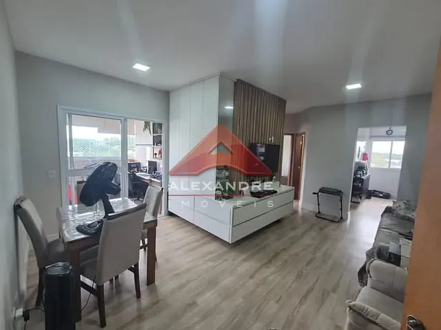 Apartamento 2 quartos e 1 banheiro, à venda, no bairro Jardim Uirá em São José dos Campos