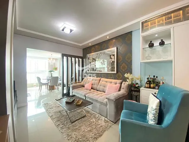 Apartamento com 145m² 3 quartos e 2 banheiros, à venda, no bairro Centro em Balneário Camboriú