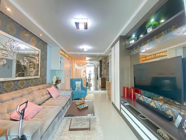 Apartamento com 145m² 3 quartos e 2 banheiros, à venda, no bairro Centro em Balneário Camboriú