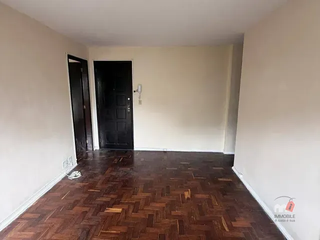 Apartamento 1 quarto e 1 banheiro, para alugar, no bairro Valparaíso em Petrópolis