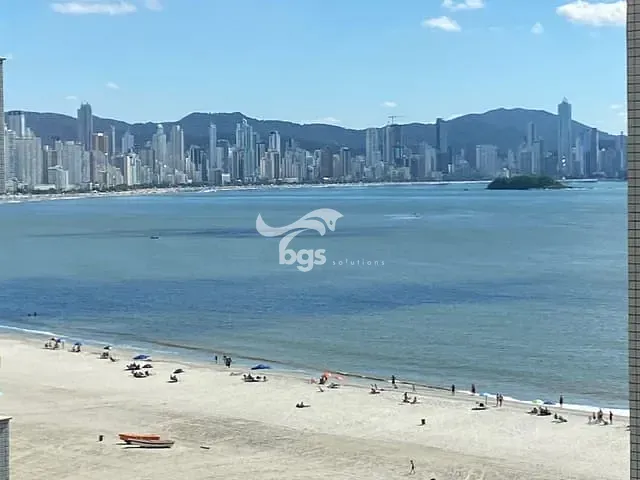 Apartamento com 149m² 3 quartos e 1 banheiro, à venda, no bairro Centro em Balneário Camboriú