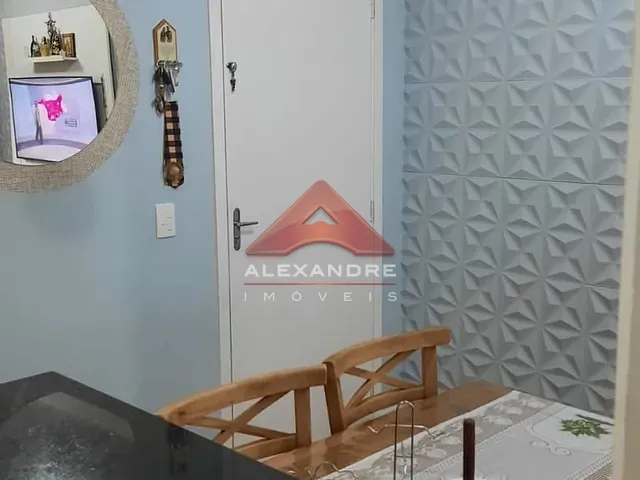 Apartamento 2 quartos e 1 banheiro, à venda, no bairro Vila Rangel em São José dos Campos