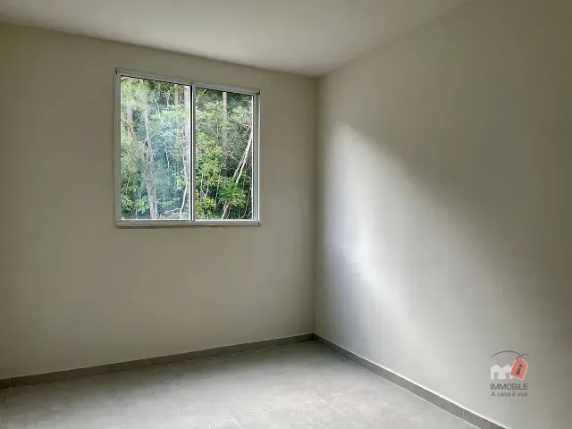 Apartamento 2 quartos e 1 banheiro, à venda, no bairro Duarte Silveira em Petrópolis