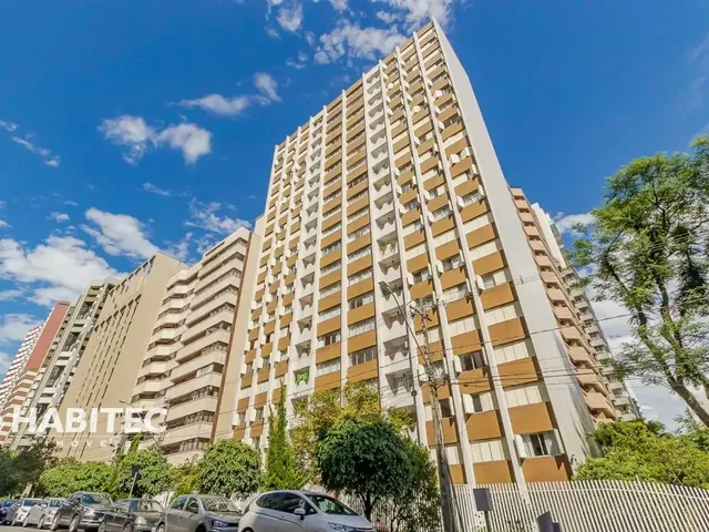 Apartamento 4 quartos e 5 banheiros, à venda, no bairro Batel em Curitiba