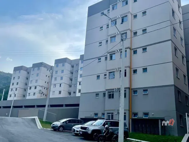 Apartamento 2 quartos e 1 banheiro, à venda, no bairro Duarte Silveira em Petrópolis