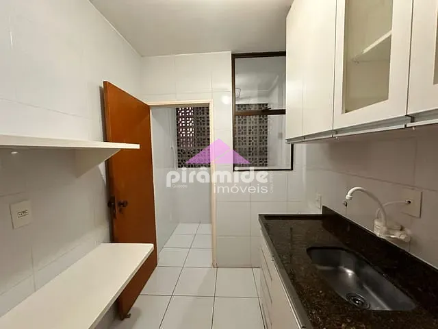 Apartamento com 60m² 2 quartos e 1 banheiro, para alugar, no bairro Parque Residencial Aquarius em São José dos Campos