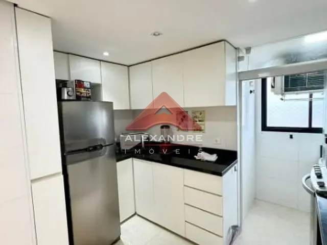 Apartamento 2 quartos e 1 banheiro, à venda, no bairro Jardim das Indústrias em São José dos Campos