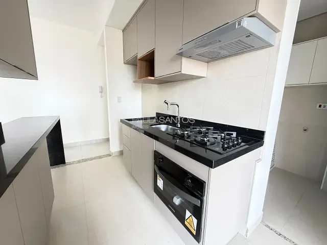 Apartamento 3 quartos e 2 banheiros, para alugar, no bairro Parque Campolim em Sorocaba