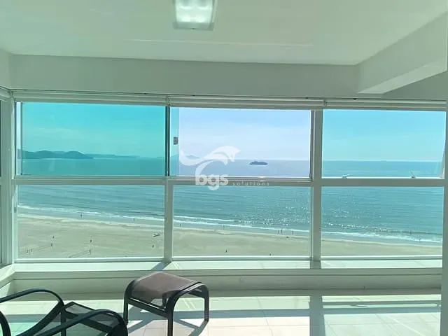 Apartamento com 208m² 3 quartos e 4 banheiros, à venda, no bairro Centro em Balneário Camboriú