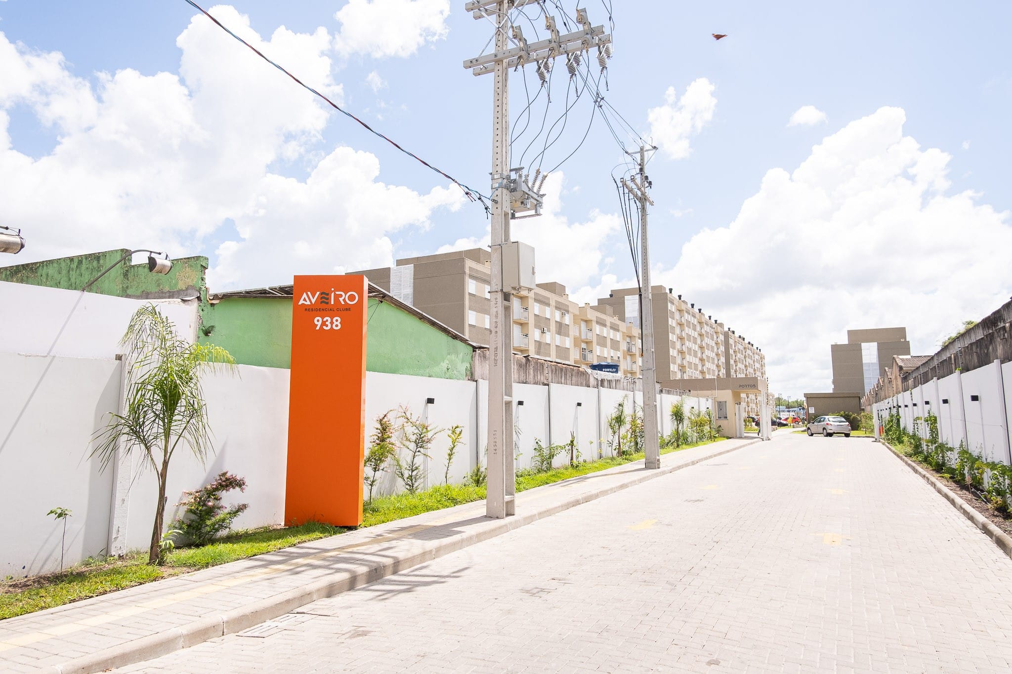 Apartamento de 2 dormitórios disponível para aluguel no Fragata, Pelotas RS, com ótima localização, conforto e fácil acesso a serviços