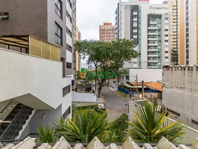 Apartamento 2 quartos e 1 banheiro, à venda, no bairro CRISTO REI em Curitiba