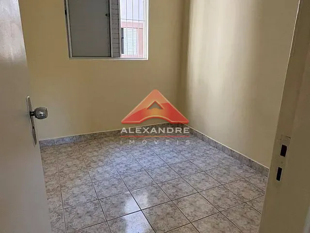 Apartamento 2 quartos e 1 banheiro, à venda, no bairro Jardim Satélite em São José dos Campos