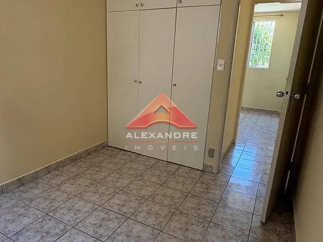 Apartamento 2 quartos e 1 banheiro, à venda, no bairro Jardim Satélite em São José dos Campos