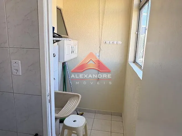 Apartamento 2 quartos e 1 banheiro, à venda, no bairro Jardim Satélite em São José dos Campos