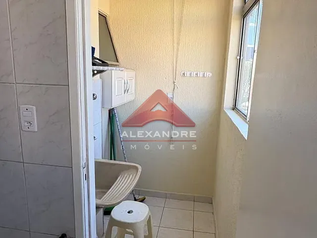 Apartamento 2 quartos e 1 banheiro, à venda, no bairro Jardim Satélite em São José dos Campos