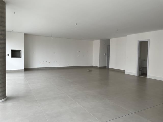 Apartamento 3 quartos e 4 banheiros, à venda, no bairro Gleba Palhano em Londrina