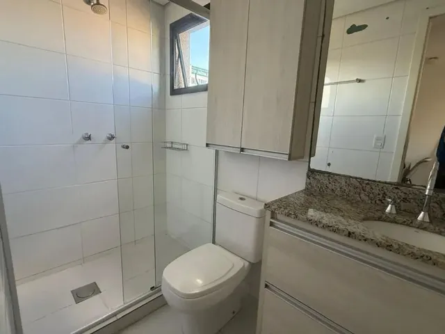 Apartamento 1 quarto e 1 banheiro, para alugar, no bairro Batel em Curitiba