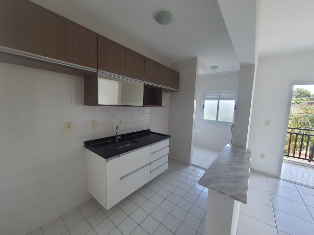 Apartamento 3 quartos e 1 banheiro, à venda ou para alugar, no bairro Tabaú em Pindamonhangaba