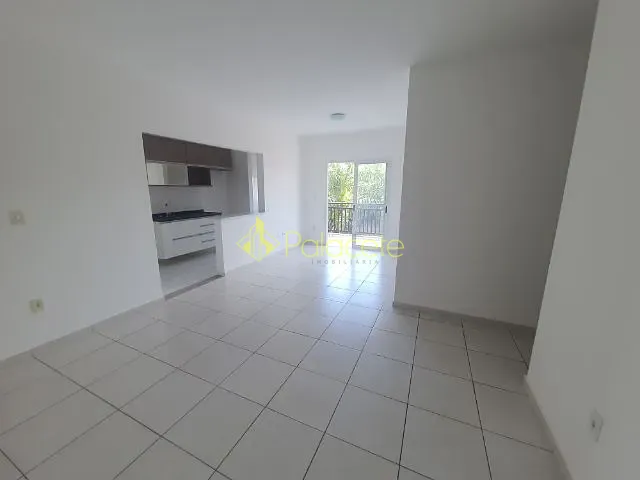 Apartamento 3 quartos e 1 banheiro, à venda ou para alugar, no bairro Tabaú em Pindamonhangaba