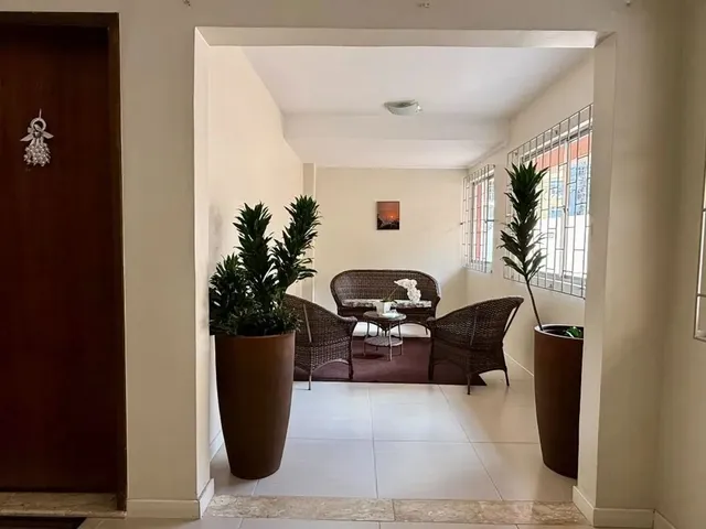 Apartamento 3 quartos e 2 banheiros, para alugar, no bairro Água Verde em Curitiba