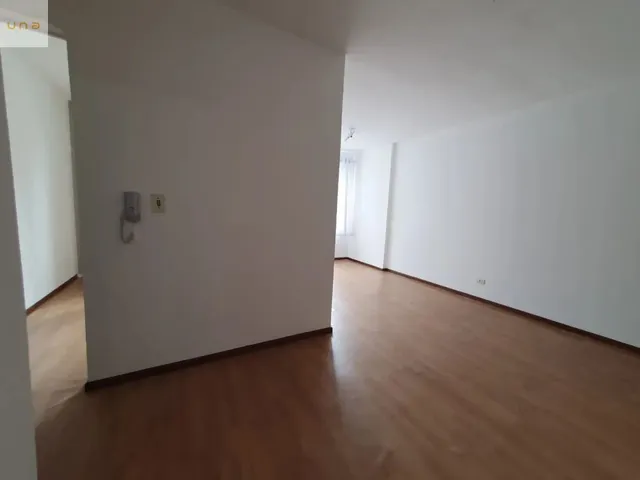 Apartamento 1 quarto e 1 banheiro, à venda, no bairro Centro em Curitiba