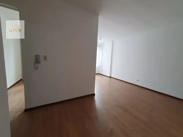 Apartamento 1 quarto e 1 banheiro, à venda, no bairro Centro em Curitiba