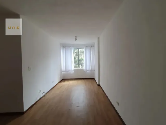 Apartamento 1 quarto e 1 banheiro, à venda, no bairro Centro em Curitiba