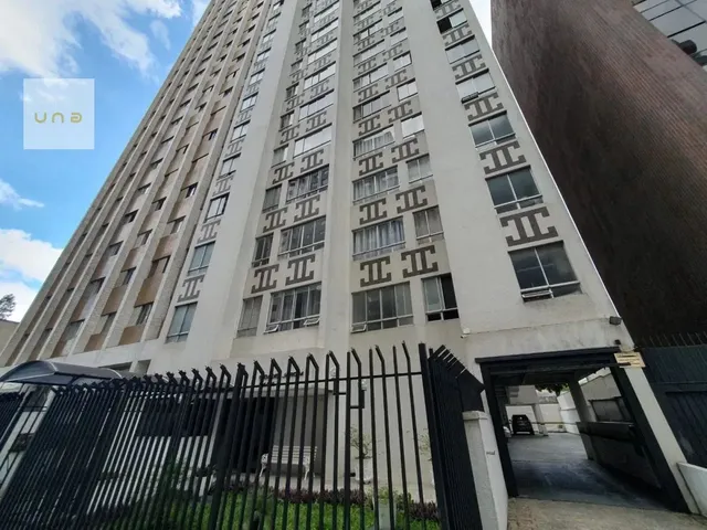 Apartamento 1 quarto e 1 banheiro, à venda, no bairro Centro em Curitiba