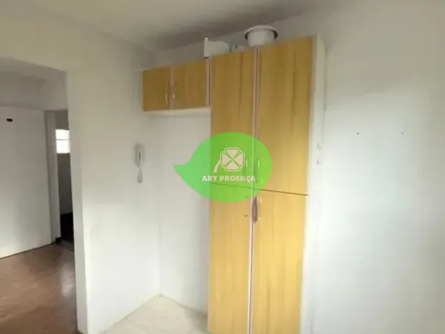 Apartamento 2 quartos e 1 banheiro, para alugar, no bairro Jardim Guadalajara em Sorocaba