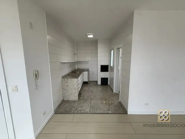 Apartamento 1 quarto e 2 banheiros, à venda, no bairro Mercês em Curitiba