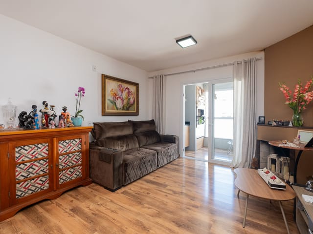 Apartamento 3 quartos e 2 banheiros, à venda, no bairro Três Vendas em Pelotas