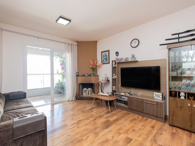 Apartamento 3 quartos e 2 banheiros, à venda, no bairro Três Vendas em Pelotas