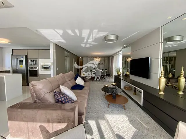 Apartamento com 464m² 4 quartos e 5 banheiros, à venda, no bairro Centro em Balneário Camboriú
