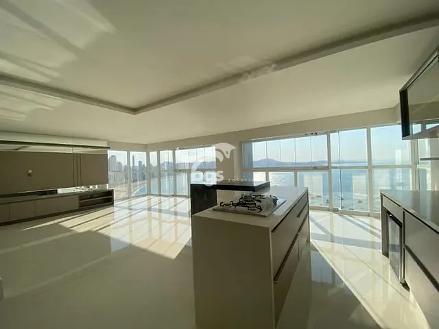 Apartamento com 464m² 4 quartos e 5 banheiros, à venda, no bairro Centro em Balneário Camboriú