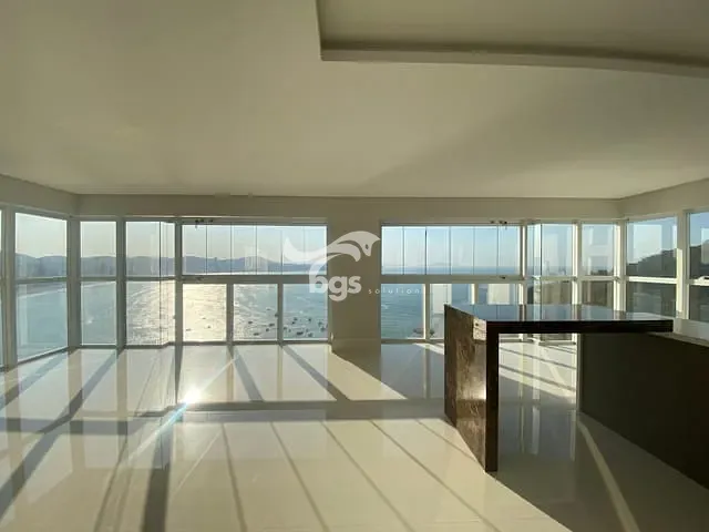 Apartamento 4 quartos e 5 banheiros, à venda, no bairro Centro em Balneário Camboriú