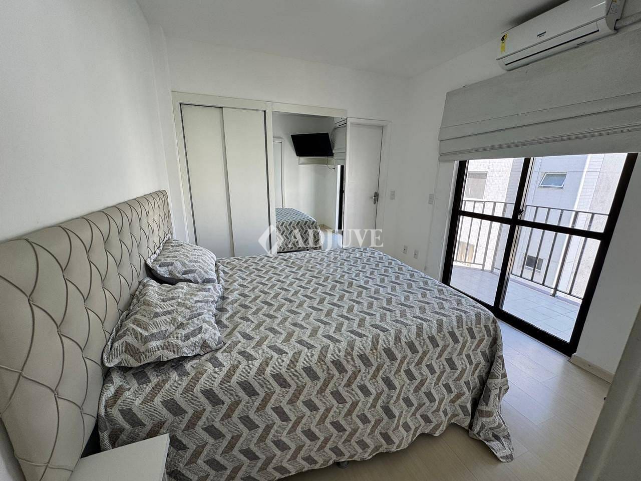 Apartamento à venda com 3 quartos, 99m² - Foto 8