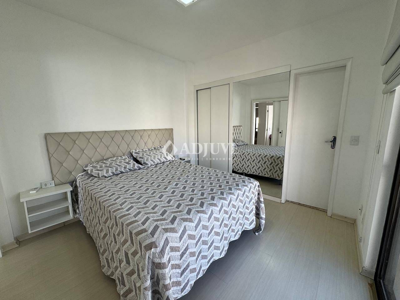 Apartamento à venda com 3 quartos, 99m² - Foto 9
