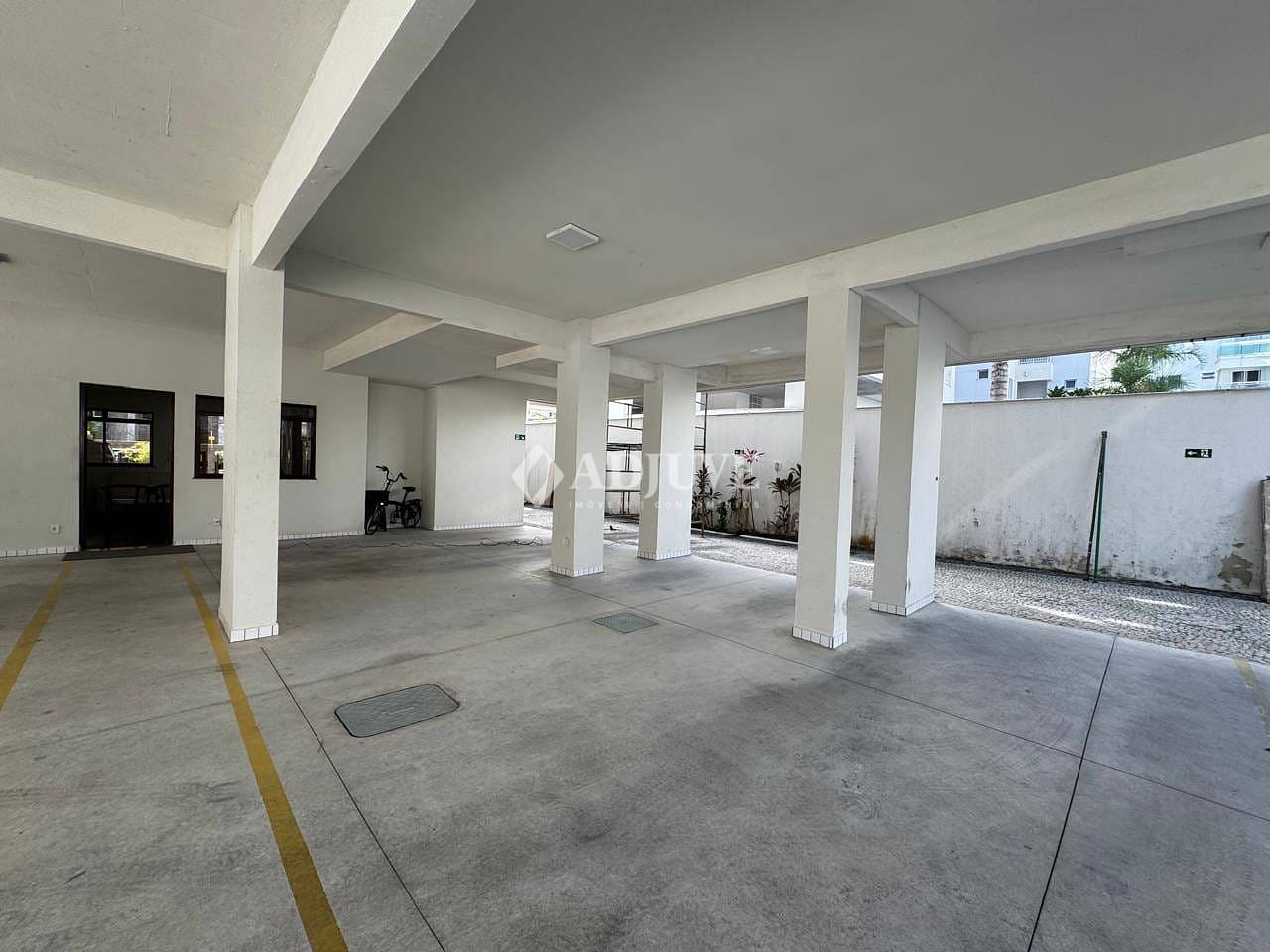 Apartamento à venda com 3 quartos, 99m² - Foto 22