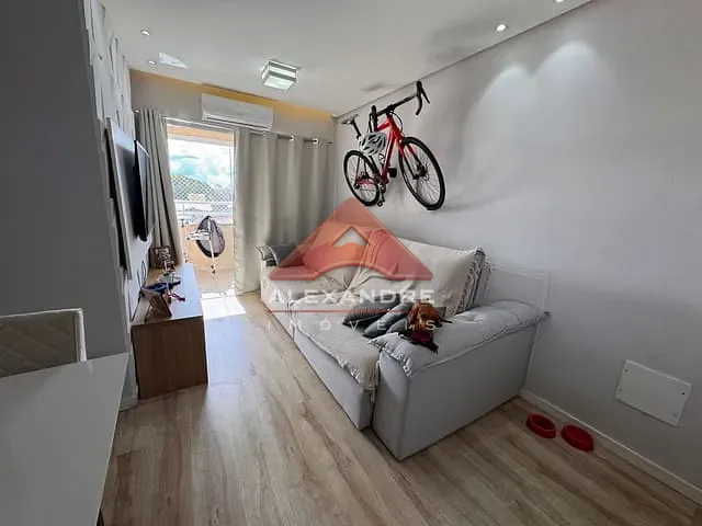 Apartamento 2 quartos e 2 banheiros, à venda, no bairro Jardim Oriente em São José dos Campos