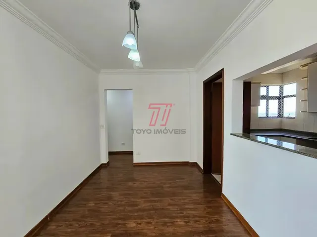Apartamento 3 quartos e 4 banheiros, para alugar, no bairro Portão em Curitiba