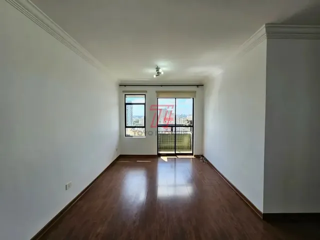 Apartamento 3 quartos e 4 banheiros, para alugar, no bairro Portão em Curitiba